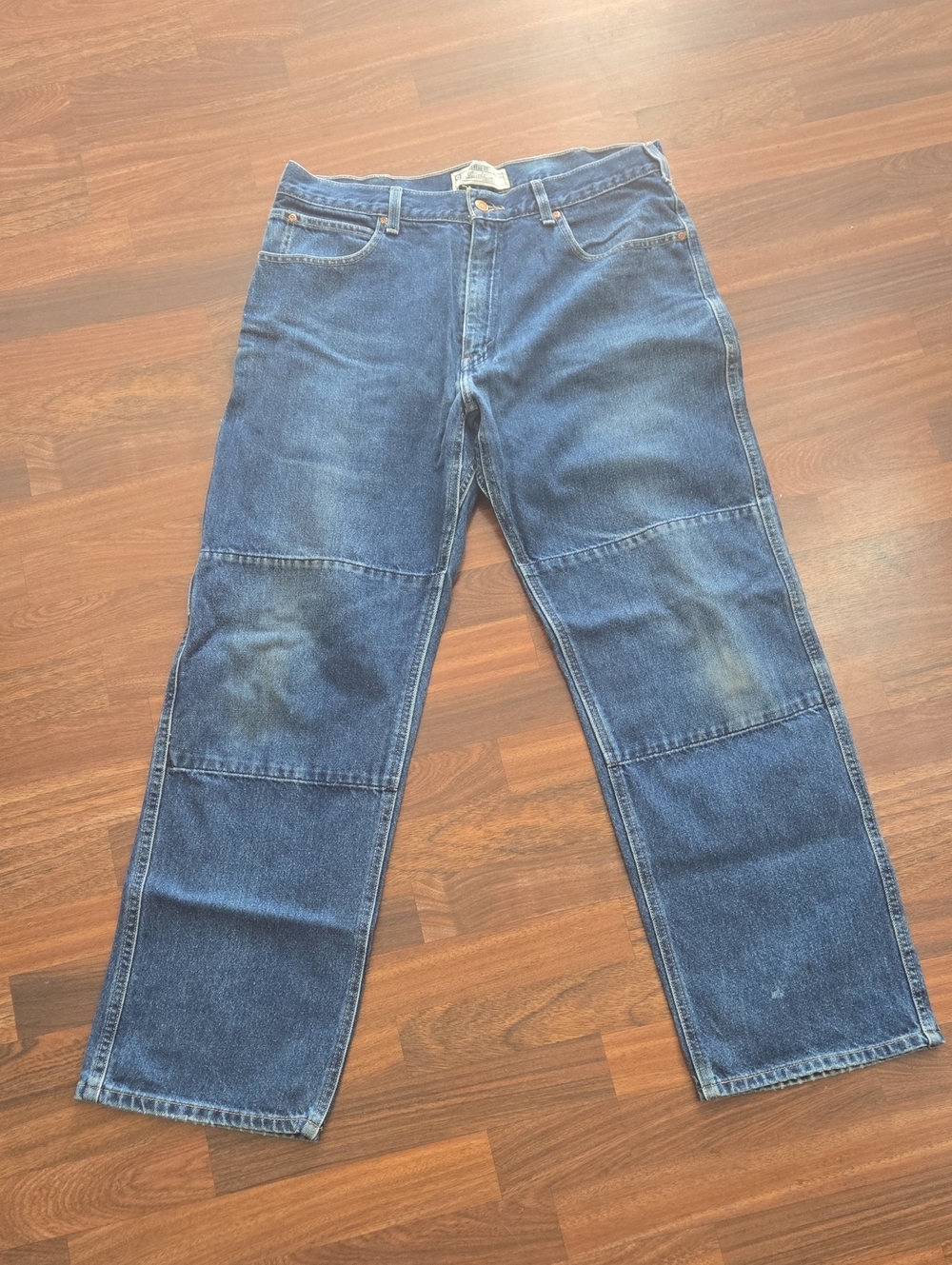 Relaxed Straight-Leg Men's Jeans in Blue Denim